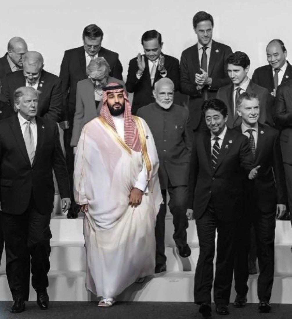 Lami_ii2's tweet photo. @A7medMansoori زعيم الشرق الأوسط هو محمد بن سلمان فقط لاغير . 
مليون مرة قلنا لكم ياحماراتية لاتنسبون مسمياتنا ومانمتلك لكم بس هنود  ماتفهمون . 

عمومًا متع ناظرك بزعيم الشرق الأوسط فعلًا : https://t.co/W88HSMGFpY