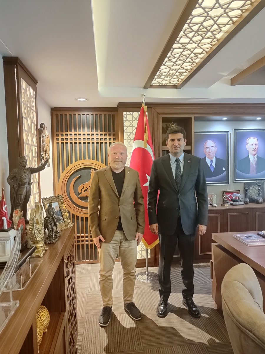 _MehmetBalaban's tweet photo. Ülkü Ocakları Genel Başkanımız Sn @ayyildirim1  Beyefendi'yi ziyaret ettik. Kendisine ilgi ve alakaları için çok teşekkür ederim.
@Ulku_Ocaklari https://t.co/TTJ0PVqNoJ