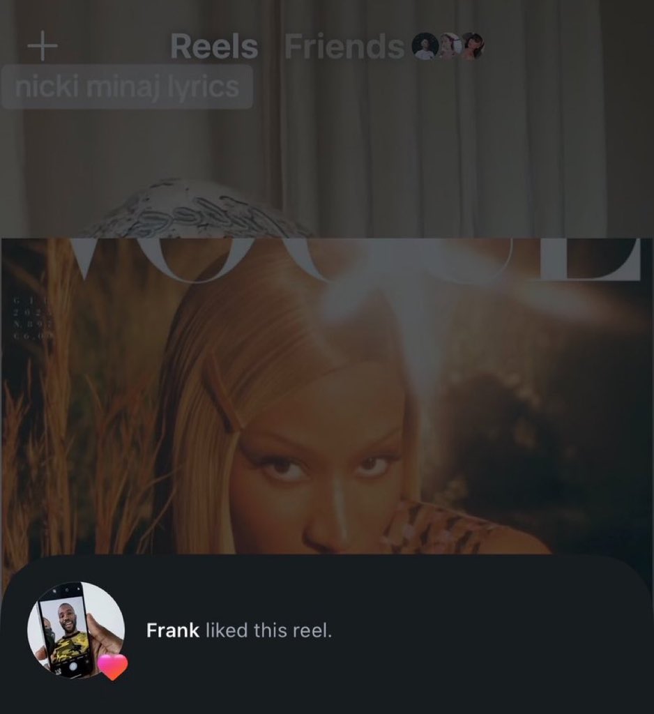 onikamagazinee's tweet photo. 📲| Frank Ocean liked an Instagram post breaking down @NICKIMINAJ’s lyrics. ❤️ https://t.co/ntWKlwNRGs