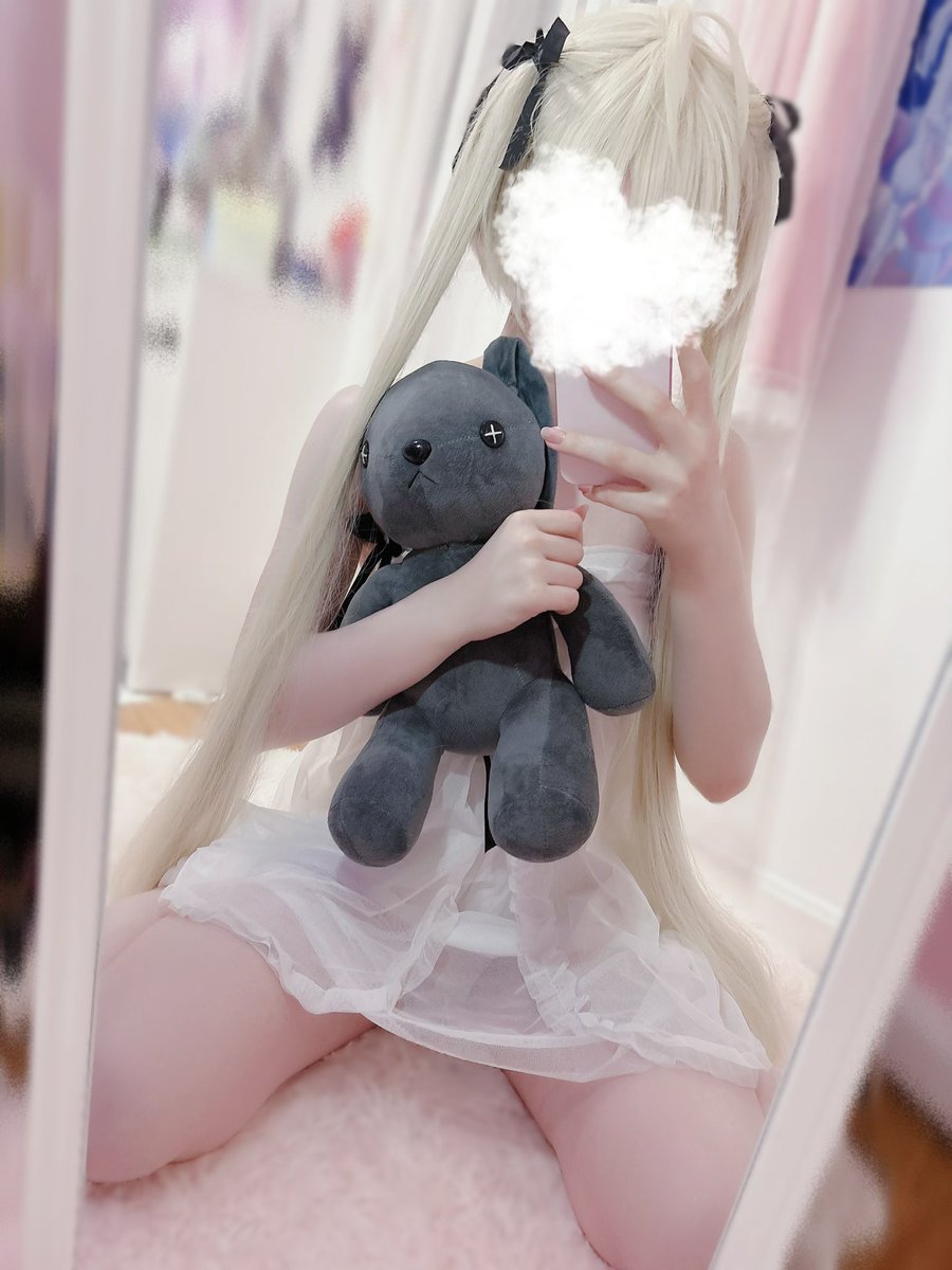 pyomei's tweet photo. niichan help undress me please.. #ヨスガノソラ https://t.co/KLIDK5b8qc
