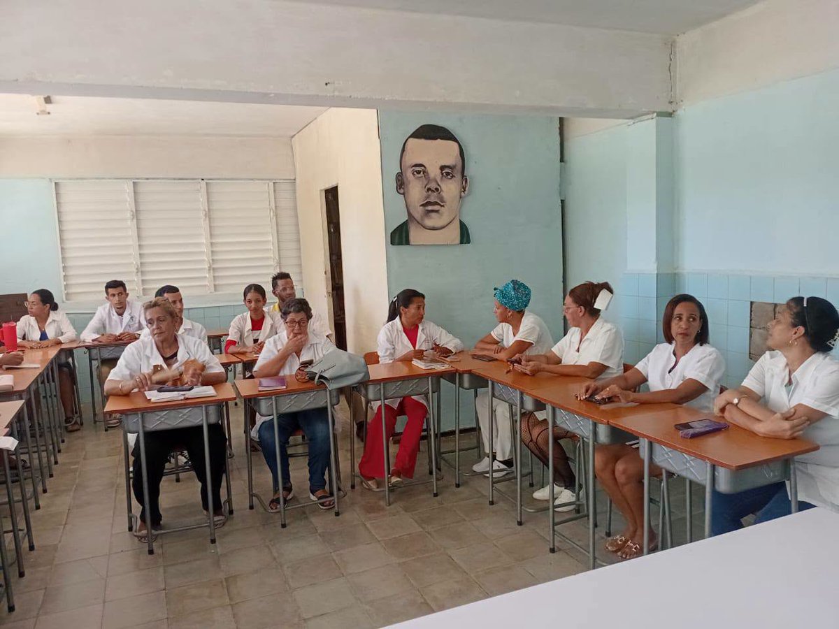UcimeGuantanamo's tweet photo. Visita integral de la Universidad de Ciencias Médicas de #Guantanamo al hospital psiquiátrico Luis Ramírez López, un acompañamiento para mejorar el trabajo con  las actividades de pregrado, postgrado y formación de personal de Enfermería, entre otras. #SomosUcmgt #CubaPorLaVida https://t.co/o6c62I75P5