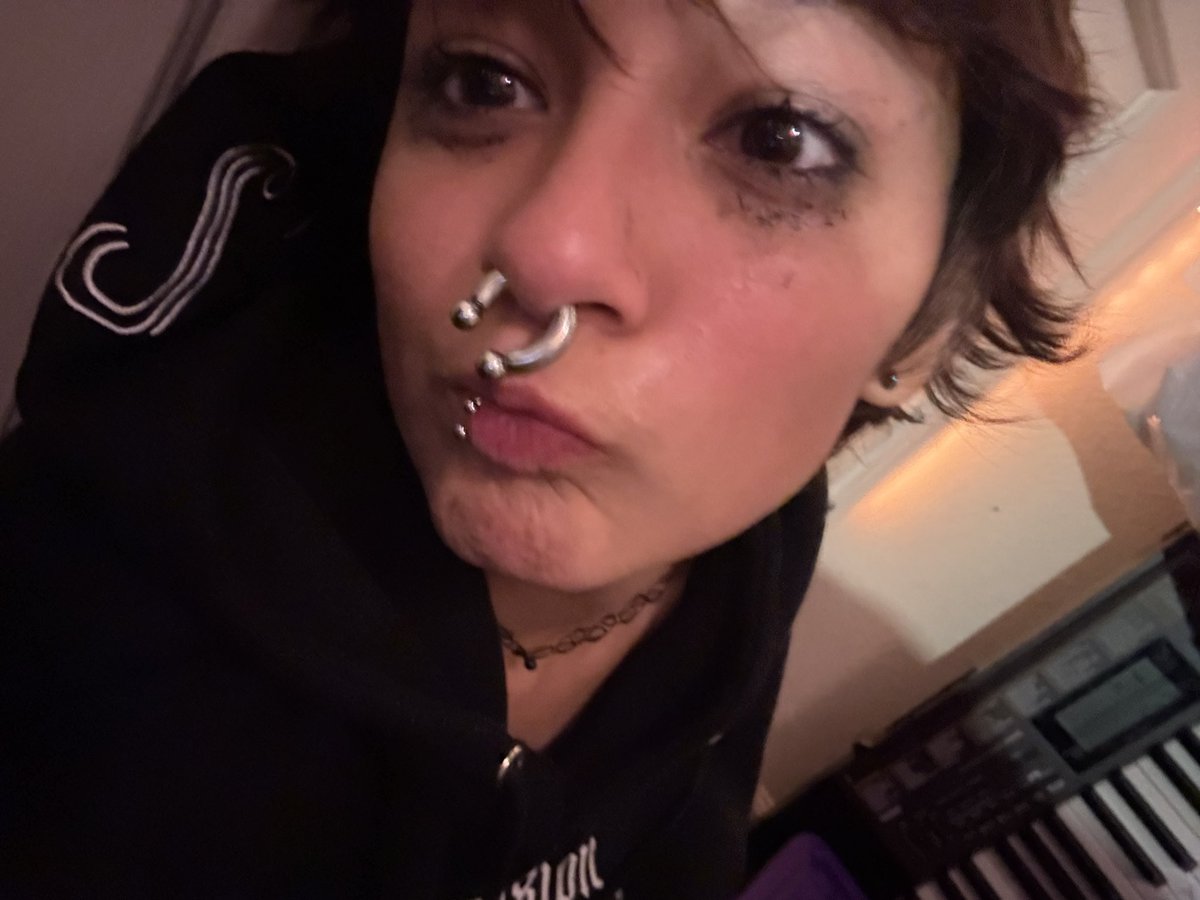 ededdyson's tweet photo. this Bipolar disorder shit is not for the weak https://t.co/kBs0amGKIw