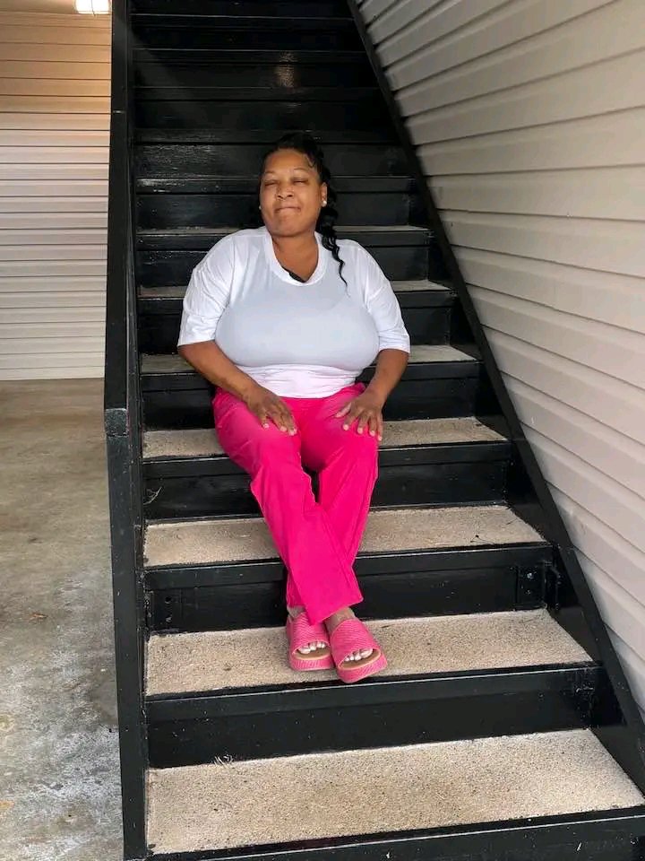 IamSprizzy's tweet photo. Pretty in pink. 🥰🥰 https://t.co/6M8P7LgTEY