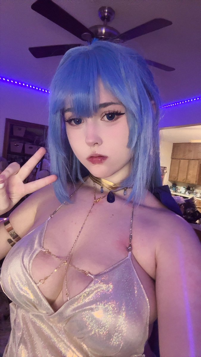 GoonmasEve's tweet photo. Nothing feels better than ignoring your responsibilities and gooning nonstop to consenting coswhores 🥵 https://t.co/SBMd9hpNnU