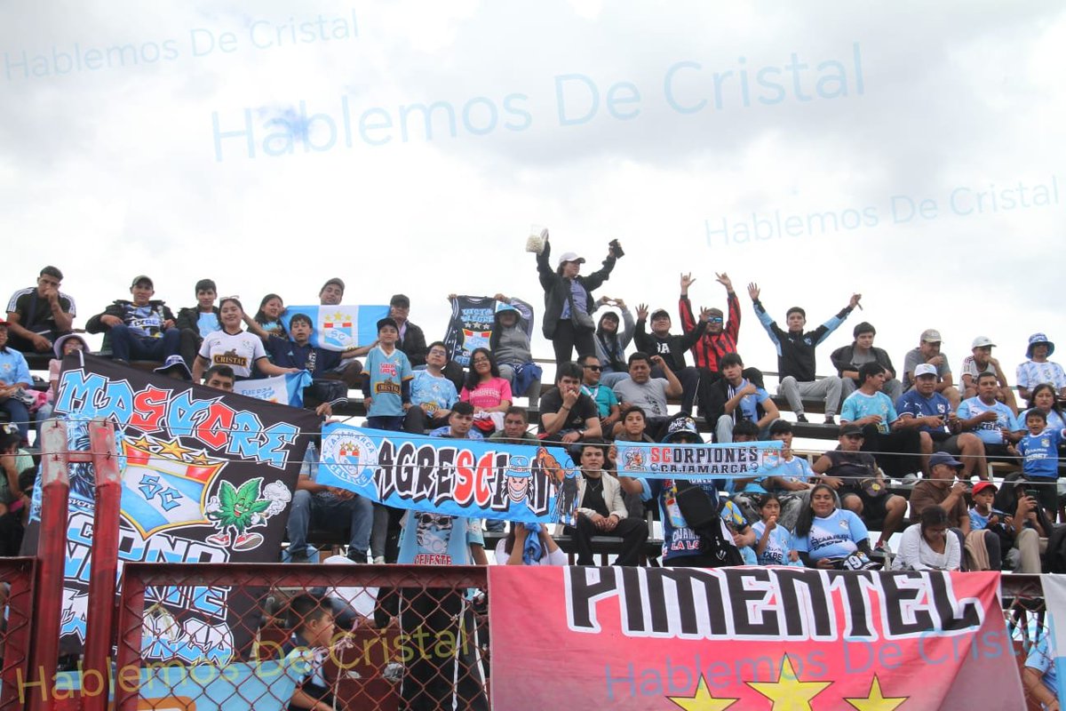HablemosCristal's tweet photo. 🫂🎤 Sporting Cristal ganó aquí en Cajamarca y el hincha celeste estuvo de principio a fin.
Hoy es nuestra última noche aquí en la ciudad⚽👕
#sportingcristal #fuerzacristal #hablemosdecristal #cajamarca https://t.co/6tWjh0BJ7G