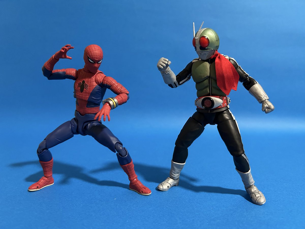 7080sHOBBY's tweet photo. スパイダーマンVS仮面ライダー。

バットマンとゼロワンのコラボが
発表されたけど
個人的に見たい組み合わせはこっち⭐️

待てよ…
仮面ライダーの第１話って
ある意味コレ？？？

#好きなクロスオーバーをならべてみた
#仮面ライダー
#東映スパイダーマン
#フィギュアーツ 
#真骨彫 https://t.co/sge7uSwzd1