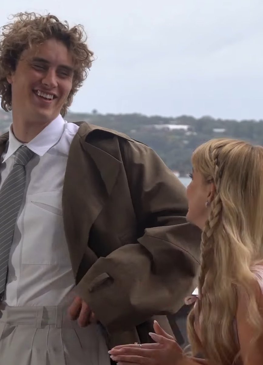 zadarryy's tweet photo. JOKENNA OUR FAVORITE SIBLINGS ARE BACK IN SYDNEY 😭😭😭 https://t.co/Tw7bZqQ845