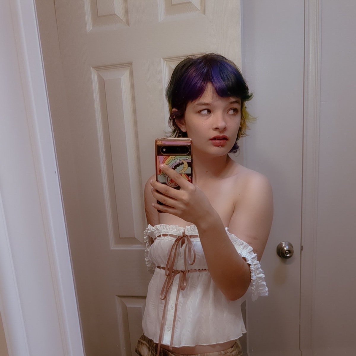 illieluv's tweet photo. would u mind if i was too small?

#rapekink #nsfw #nsfwtwt #rapetoy #forcefem #fakeboy #ftm #forcemasc #femboy #eighteen #cnckink #cnc #puppyplay #tboy #nsfwtwť #paidcontent https://t.co/rKbHDRVc4S