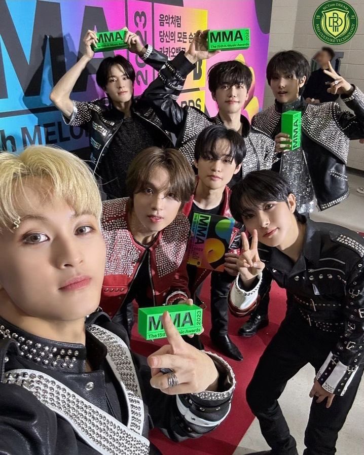 julyyfirst's tweet photo. ปีนี้น้องดรีมไป Melon Music Award (MMA2026) 

🗓️ วันเสาร์ที่ 14/11/2026
⏰ 16.00 น. เวลาไทย

ตื่นเต้นน ตั้งตารอการแสดงของน้องดรีมแล้วว😆💚

#2026MAMAVOTE #nctdream https://t.co/csDnORI7ep