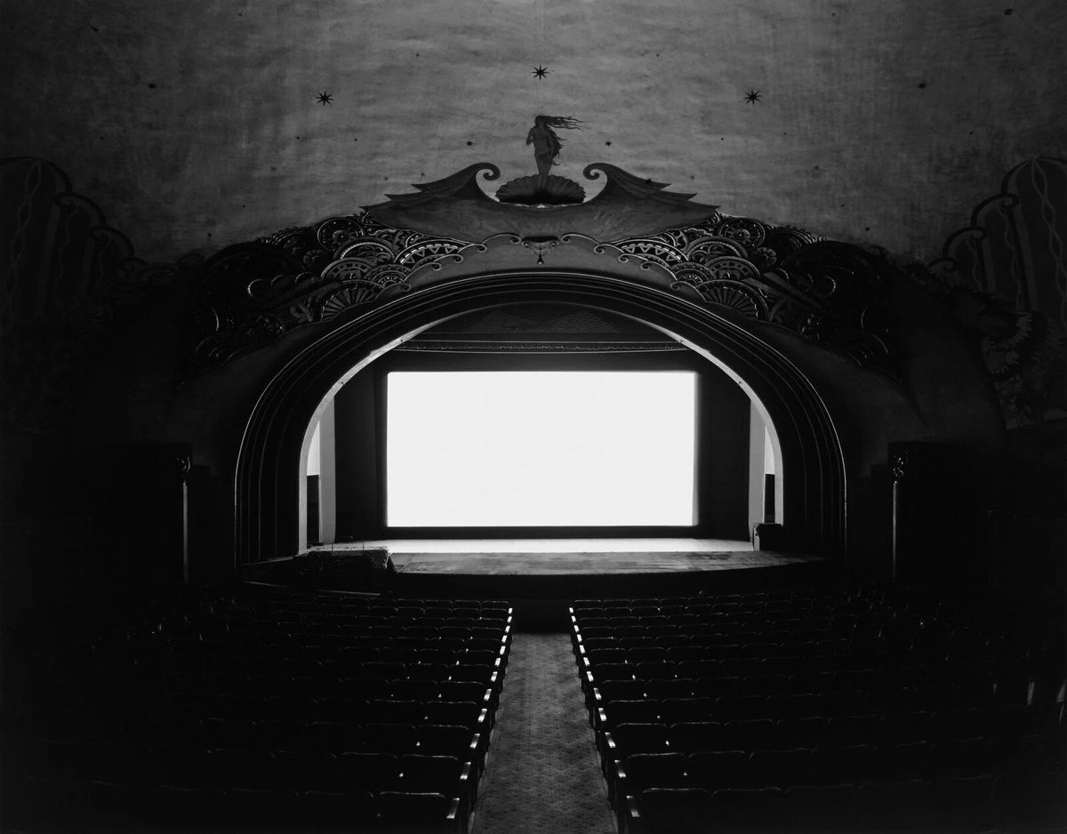 bbu's tweet photo. Hiroshi Sugimoto  Avalon Theatre, Catalina Island, 1993

. https://t.co/5zADqyhbHP