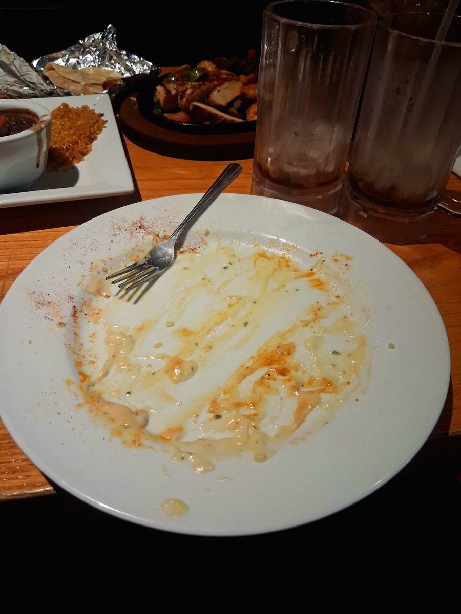 SEALDERG's tweet photo. Eh kinda mid had skavs that tasted better https://t.co/CfbYQ0xIxZ