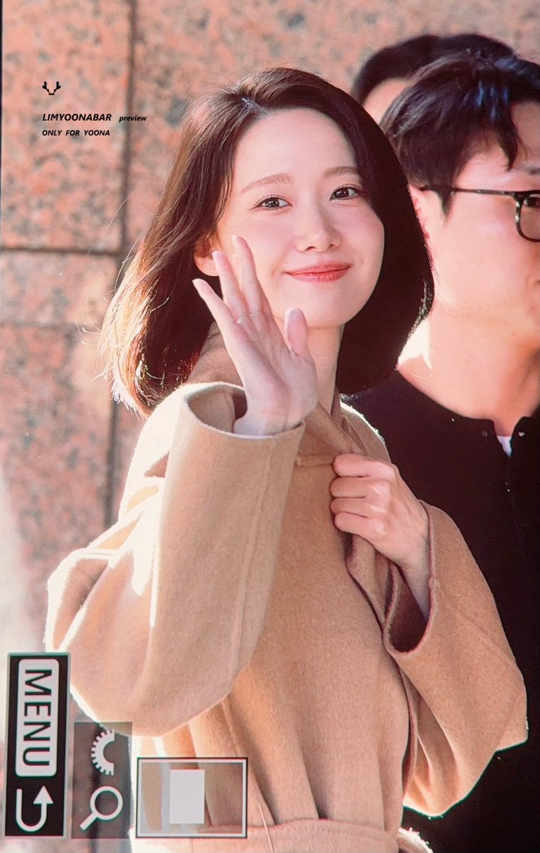 limyoonabar's tweet photo. 261014 MaxMara 행사 출근

#LimYoonA #임윤아 #YoonA #윤아 https://t.co/jVzDJvUuih