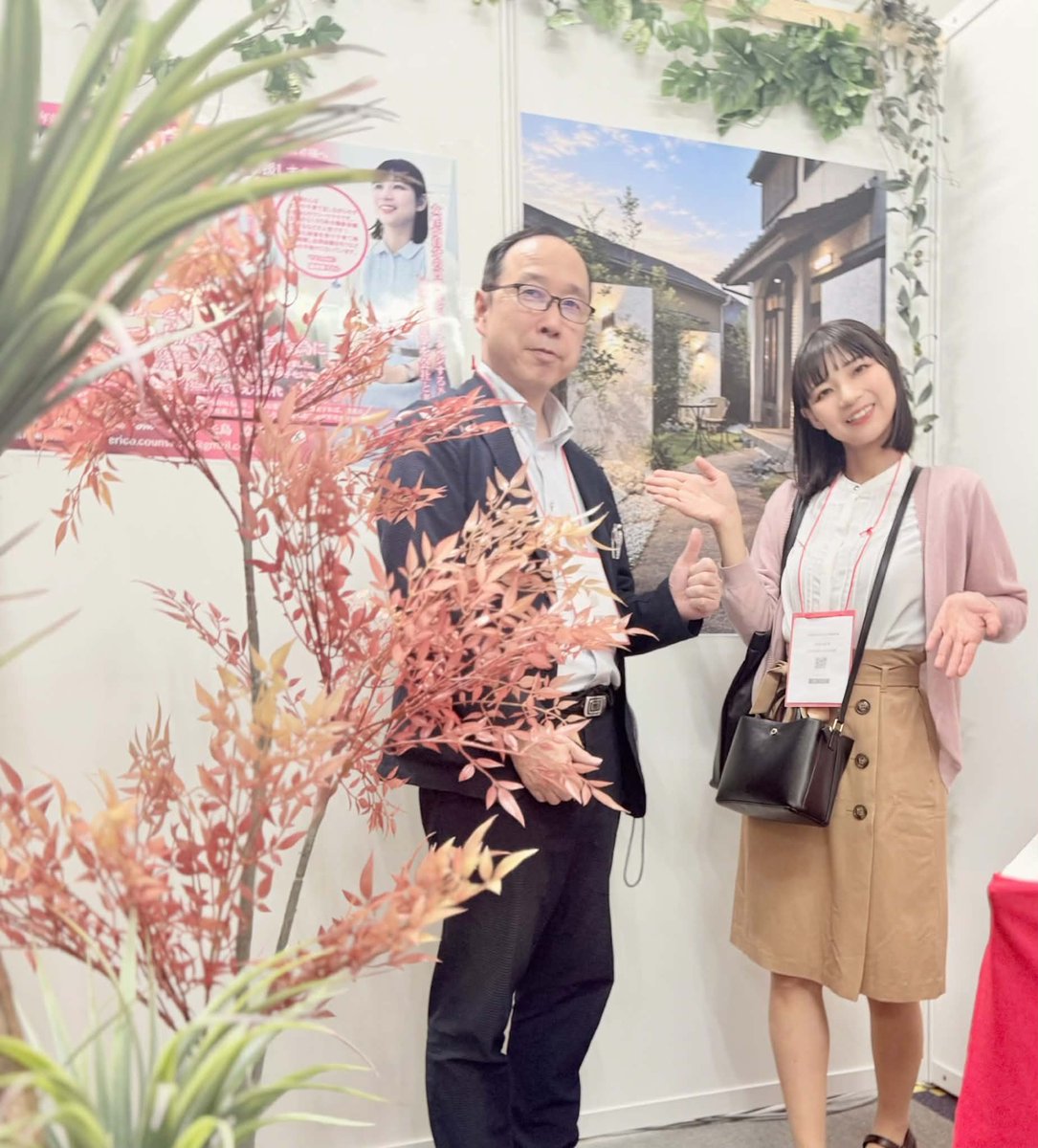 okapaso_comm's tweet photo. 大阪勧業展、采和様ブース
撮影リハーサル中 https://t.co/rJA8eA6Qfp