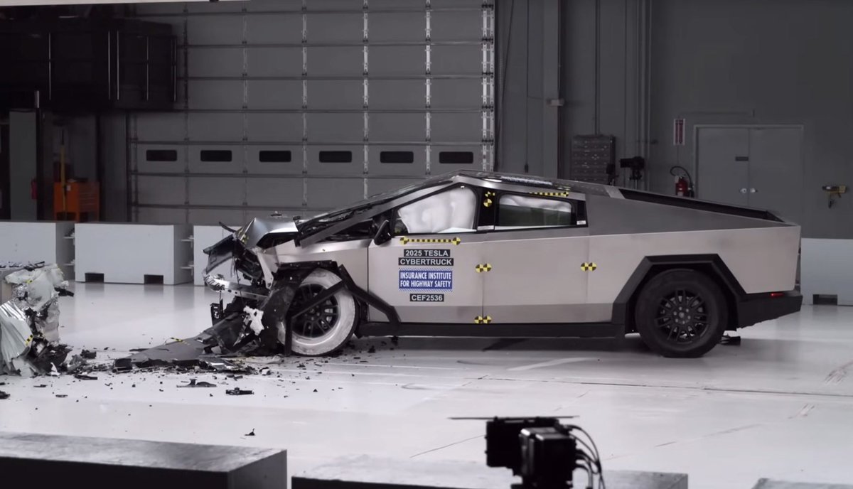 TeslaDrivesX's tweet photo. Tesla Cybertruck earns IIHS Top Safety Pick+ award

To commemorate the accolade, the official Cybertruck account celebrated the milestone on X. https://t.co/7lIZw3h8KV