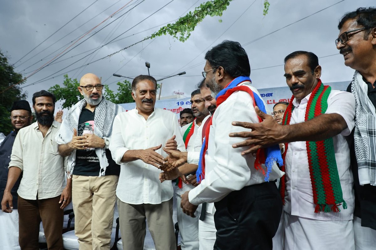 saikirankannan's tweet photo. These Tamil film personalities, those who cannot even point to Palestine on a map, wore a "keffiyeh" to protest for Palestinians.

How many of them voiced out for a Srilankan Tamil, Anojan Sivarasa!?

Thankfully, Srilankan Tamils no longer expect Tamil Nadu to standup for them! https://t.co/nxFqkoPebW