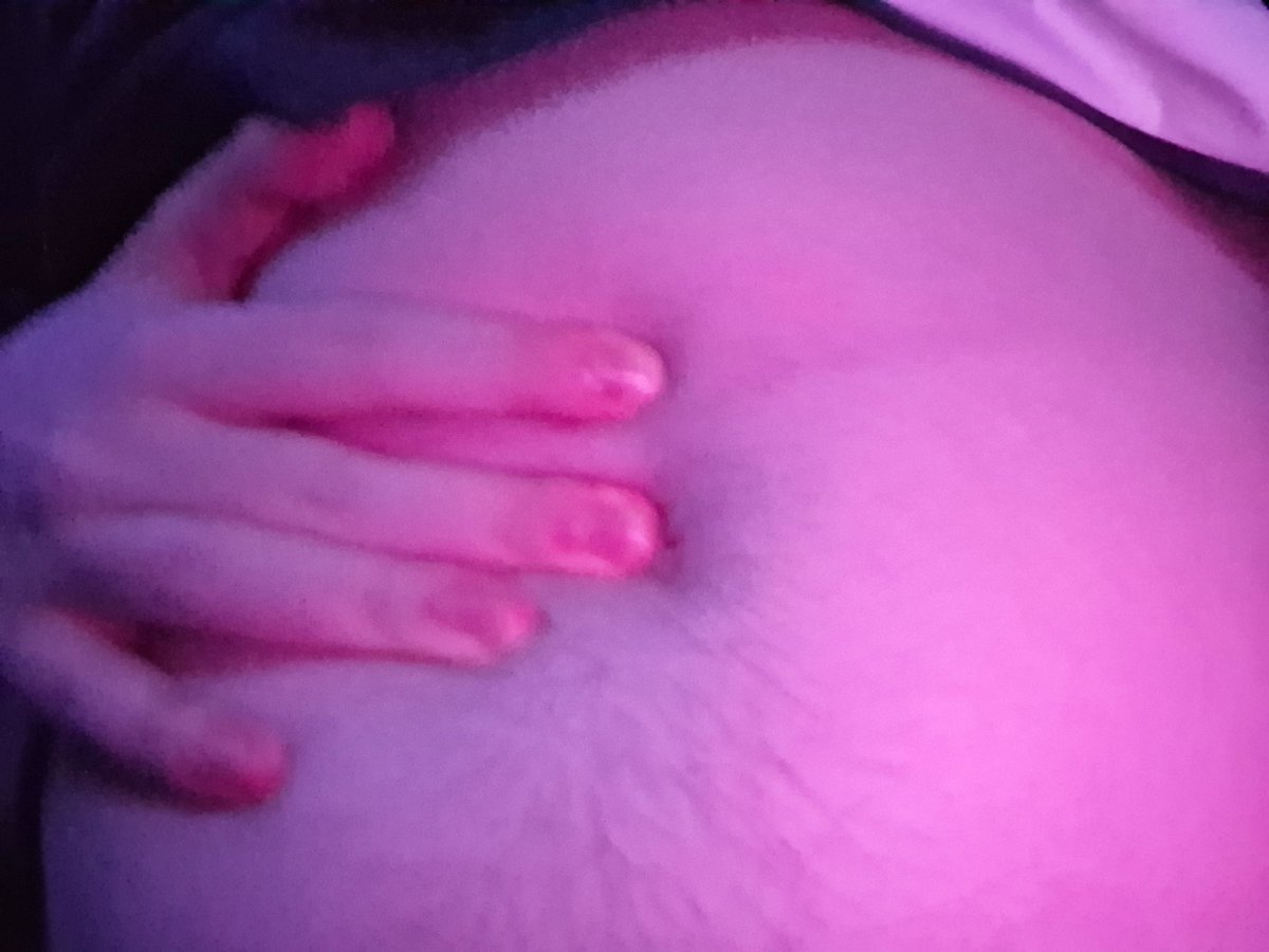 qqwtiu's tweet photo. tried my first proper belly inflation! only managed a few pumps 😮‍💨 but still got round :) practice makes perfect~

#bellyinflation #inflation #bellyexpansion https://t.co/BAWcv0fFZJ