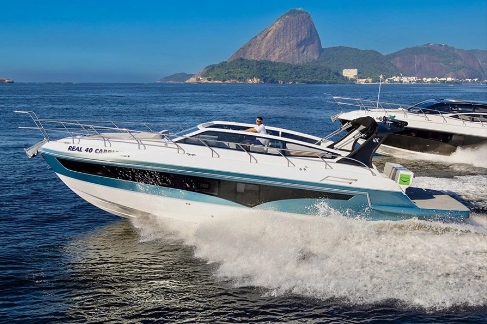 eboatbrasil's tweet photo. 🚤 Lancha Real 40 Cabriolet com Parelha Mercury Gasolina 

💰 Sob Consulta
📍 Brasil - São Paulo - Ubatuba
👉 https://t.co/kTgYkxMv93
#eboatbrasil #nautica #lancha #realpowerboats https://t.co/v6OH5KffYM