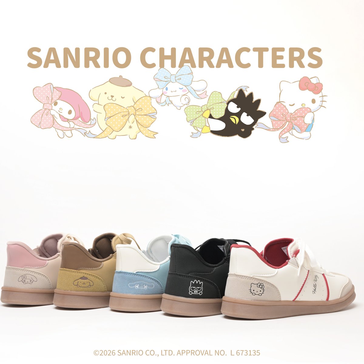 sanrio_news's tweet photo. サンリオキャラクターズのスニーカーに秋の新作が登場！
待望のハンズフリータイプは全5種をラインナップ。かがんだり手を使ったりせずにサッと履けるよ♪
モノグラム風スニーカーには、ポムポムプリンとオールブラックのハローキティが仲間入り♡
10月下旬から順次発売。
https://t.co/3em1sTwwWp https://t.co/8t8WkWlTz9