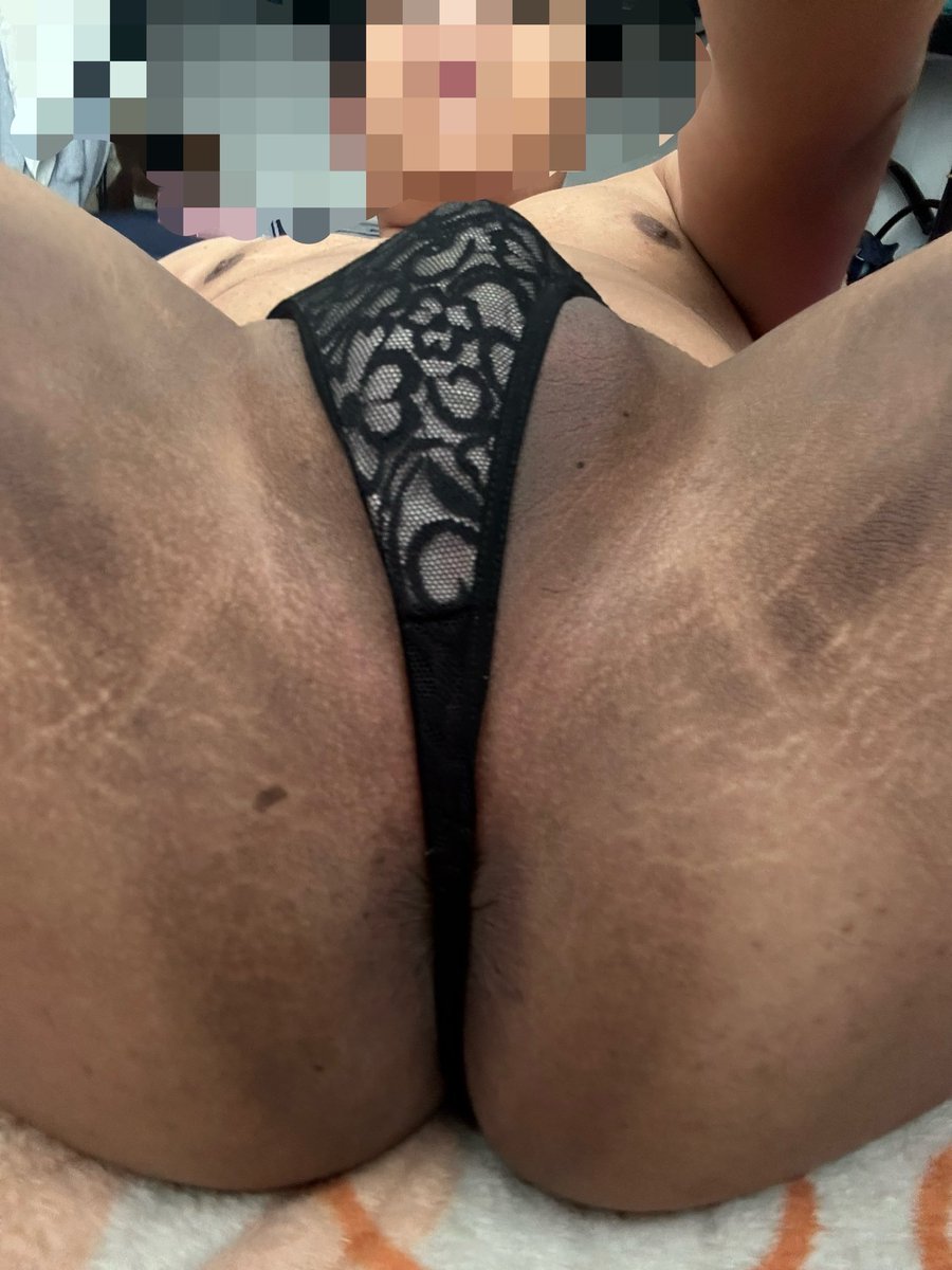 tiotangastvs's tweet photo. Tengo 19 añitos y soy de CDMX me encantaría encontrar machos que me hagan su putita 🥵 @_bbyCass_ https://t.co/JSDyQ8SAwK