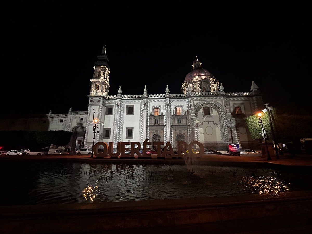 Fernand67868508's tweet photo. #Querétaro 🦇 https://t.co/Ar3UoKzK5W