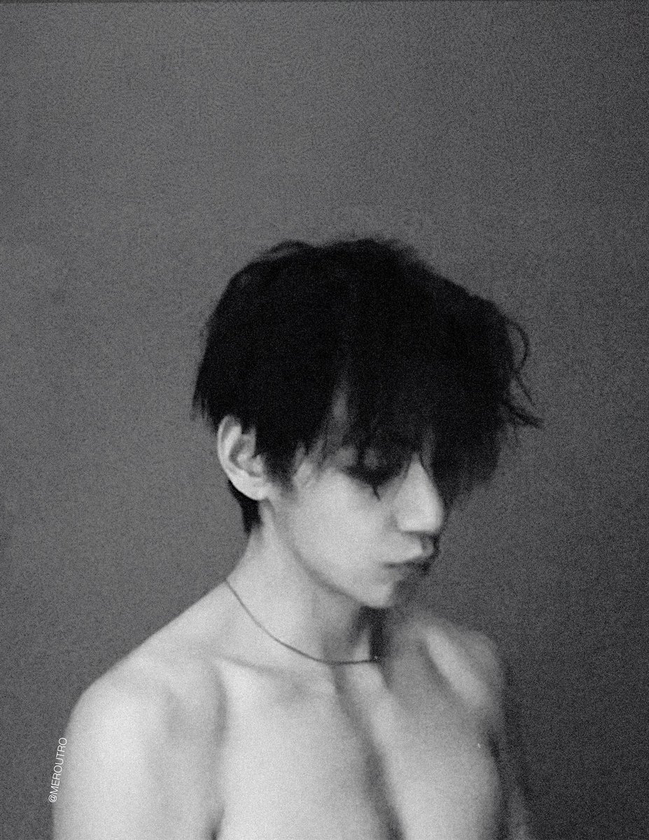 meroutro's tweet photo. 🖤 https://t.co/1M4sY4JY1L