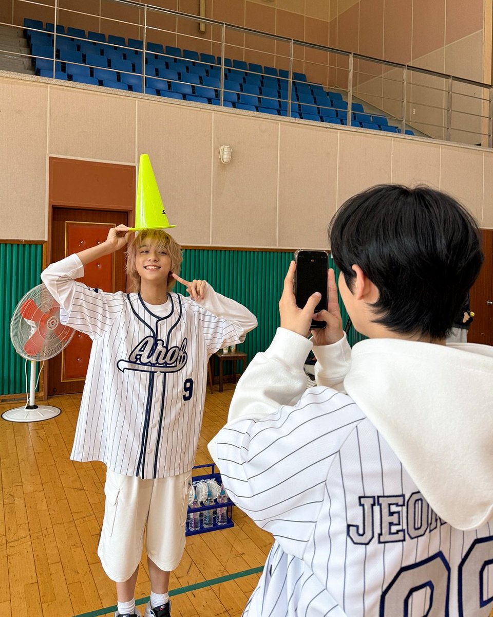 906files's tweet photo. he's growing up right before his eyes 🥹

#AHOF #2026MAMAVOTE https://t.co/bcPnHqnEH8
