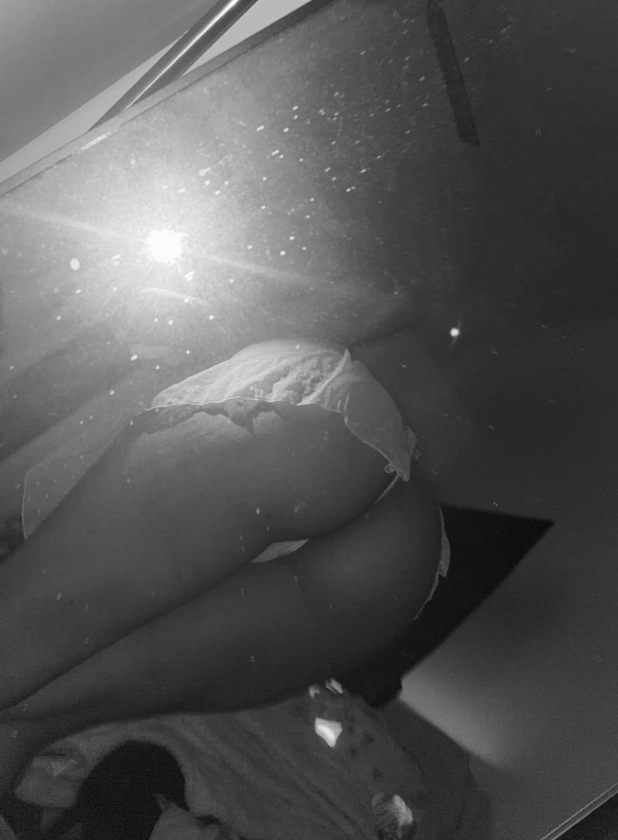 kashhmoolahh's tweet photo. B/W filters>>> #nsfw #nsfwtwt https://t.co/0mRrJnPY0f
