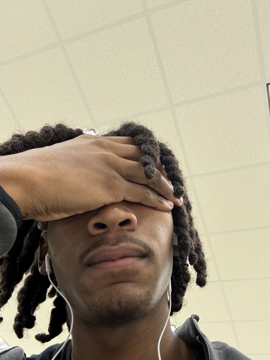 slimbased1's tweet photo. how old were yall when yall lost yall virginity? i was 11 https://t.co/W1HywYl84I
