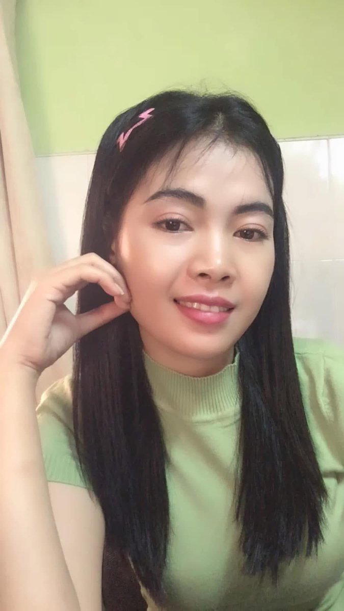 OunKter's tweet photo. ប្រពន្ធបងចង់ខ្លាំងហើយ https://t.co/ZWeV0RhePG