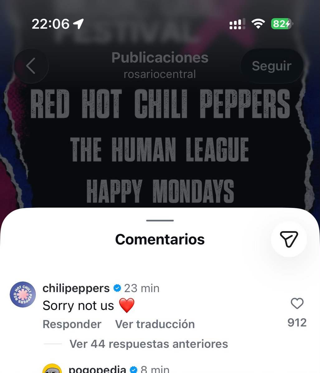 LuisHisgen's tweet photo. PAPELÓN DE ROSARIO CENTRAL! Comparten una publicación de un festival falopa que es desmentido por los propios protagonistas, los Red Hot Chili Peppers. No hay remate. https://t.co/xh7UQgYiTu