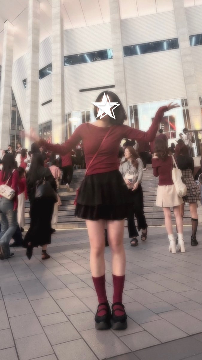 sonke_25's tweet photo. #葛葉ワンマンライブ

こんなにもずっと涙で溢れてありがとうでいっぱいになったのは初めてだった😭✨
やっぱり私の推しはかっこいい！最高なんだよって伝えられるなって改めて実感したライブでした。本当にWアンコールの演出がかっこよすぎてぶっ倒れるかと思った！声を全力で出して声は枯れ枯れです https://t.co/2zhWDilwZt
