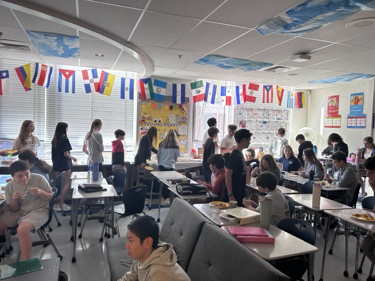 SevernaParkMS's tweet photo. A little culture, a lot of fun! Señora Castañeda’s Spanish 2 students celebrated Hispanic Heritage Month with a fiesta.

#ParkPride #BelongGrowSucceed https://t.co/6TUYu3Xn77