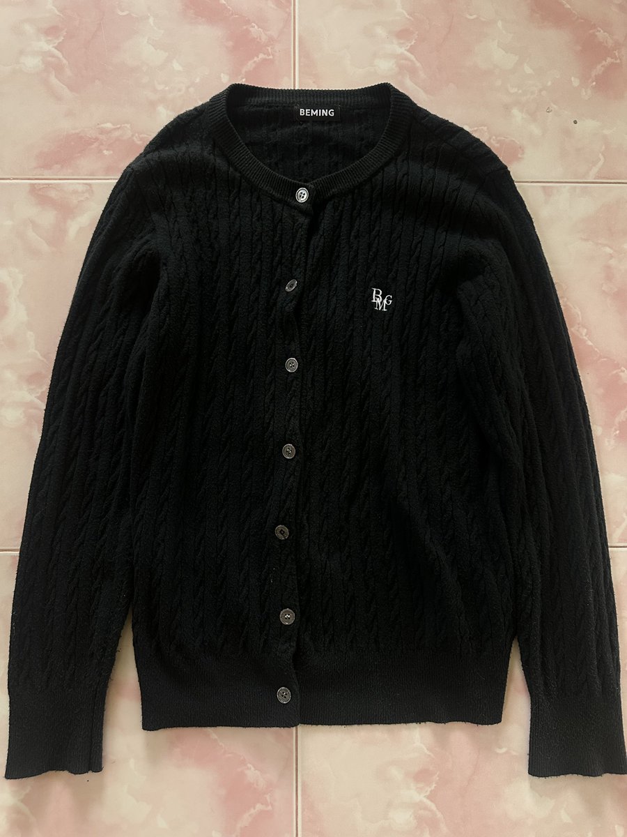 Thanyaphat78592's tweet photo. ส่งต่อคาดิแกนบีมิ่ง มีขุยนิดหน่อย
-size m สีดำ 250 รวมส่ง
สอบถามพตเดมเลยค่าา
#ส่งต่อbeming #ส่งต่อbemingbkk #ส่งต่อเสื้อผ้ามือสองสภาพดี #ส่งต่อเสื้อผ้ามือสอง #ส่งต่อเสื้อผ้าไอจี #bemingbkk https://t.co/TaL9Te6lDv