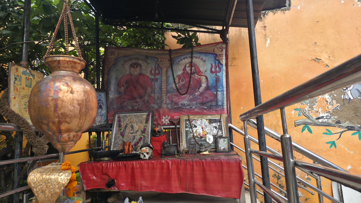 DeviRudrani's tweet photo. AshtaBhairava Yatra and Nava durga Yatra completed.

Yet to do Unmatta Bhairava who is 19kms away from kashi. 

Surprisingly very less crowd at Durga temple.

Why does water taste sweet and more better at Maha Mrityunjay Temple ?

How many of you know about Gavalamma Temple ? https://t.co/po6syP709S