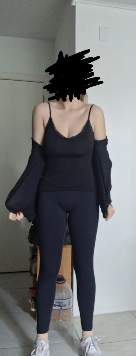 sissyzxp's tweet photo. ed quantos kgs voces me dao? tenho 166cm de altura 🥹 https://t.co/39jCt6uwwu