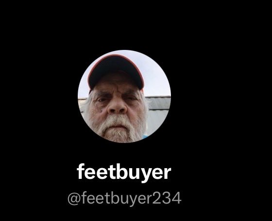 FeetUrWeakness's tweet photo. Scammers they were almost saying the exact samething to me  lol asking for a screenshot of my balance and that it needs to be authorized smh https://t.co/Z8AvXueGxA
