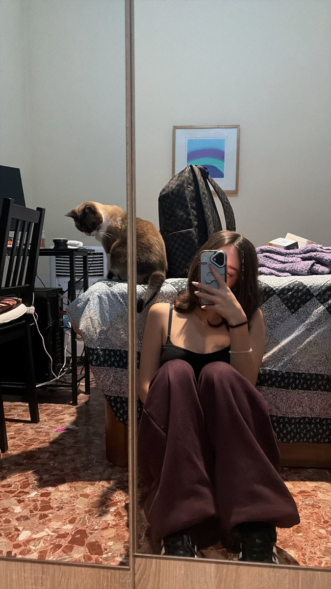 Aquamrnvl's tweet photo. Mi gata posando para la foto gg https://t.co/6BnJWlPbDo