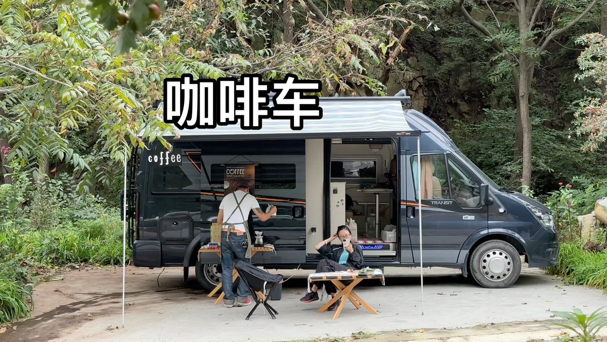 zzzzuuuming's tweet photo. [今日は嘉諮（かし）さんと蔚（あや）さんが新しい車（くるま）でドライブ！美味しいカフェに寄って最高の休日でした] https://t.co/ZPknwGg5jc
