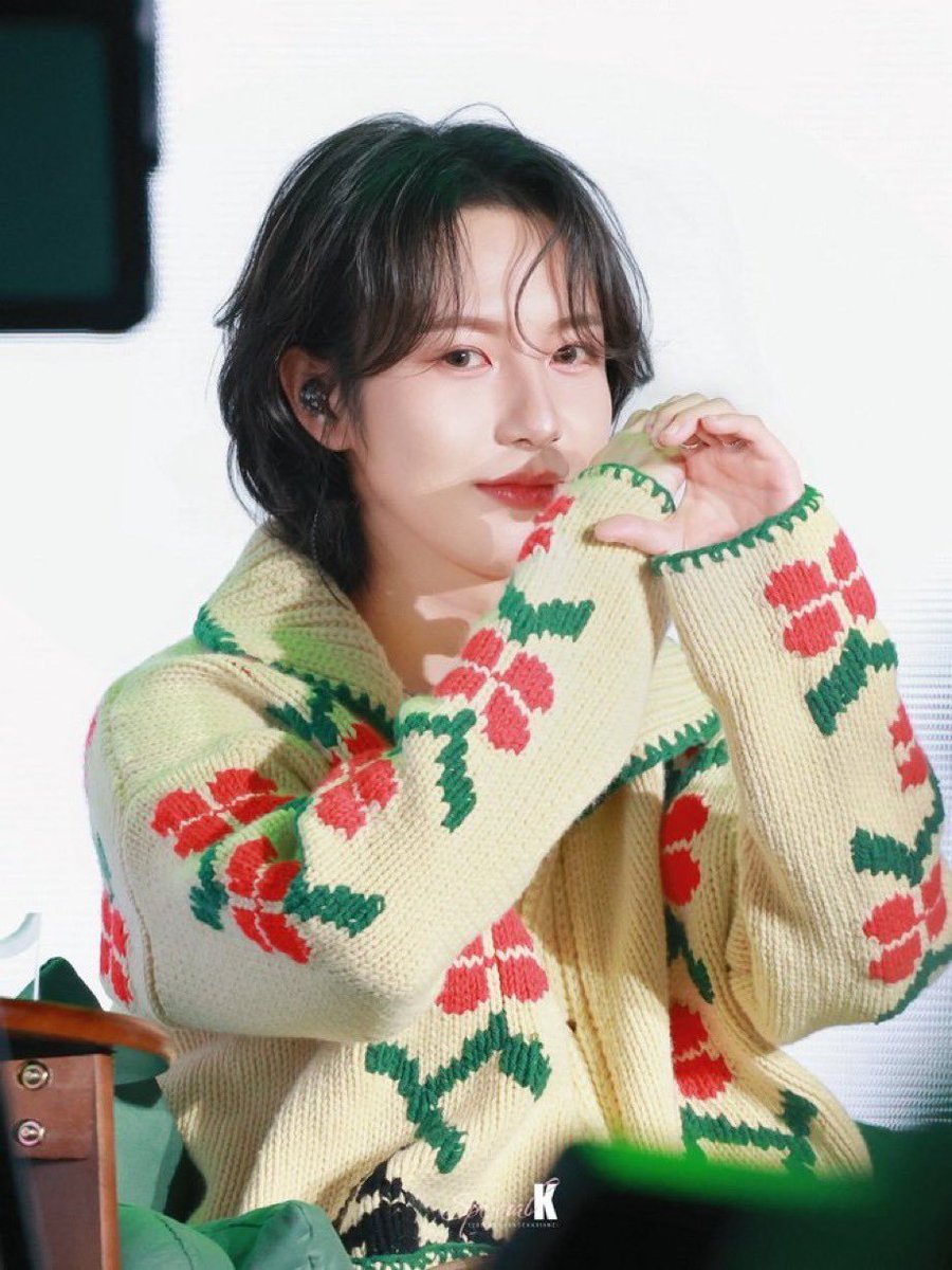 eyyogggs's tweet photo. Renjun https://t.co/VpbJaT2X1l