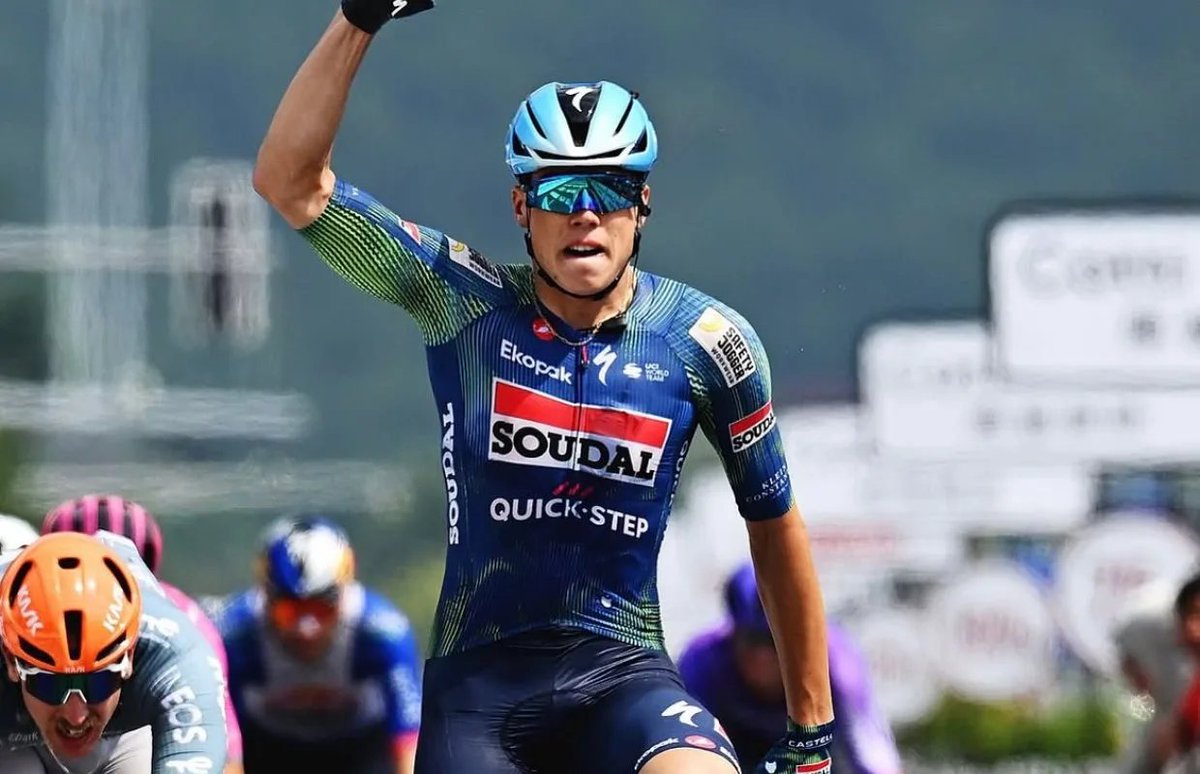 FG_labadana's tweet photo. TOUR OF GUANGXI 🇨🇳
♂️ #WORLDTOUR
🏁 #ETAPA 1️⃣
Paul MAGNIER 🇨🇵 del @soudalquickstep gana la primera etapa del Tour de la #China y es el primer líder de la general.
@PaulMagnier1 #ciclismo #sprint #sprinter https://t.co/6UP3GGGIed