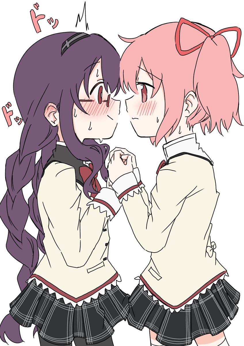 Himekappa1102's tweet photo. まどか「先輩…変な事言うんですけど、ちょっとの間だけ側に居ても良いですか…？」

懐かしい姿に愛おしさが溢れるまどかと、眼鏡ほむらワス先輩！（右はセリフ付き！） https://t.co/yE1JAZrzOX