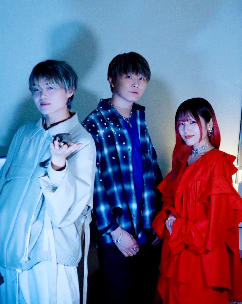 rioaka_official's tweet photo. 【りおとあか今日の予定】
🫧20:00 
Wiz_nicc @wiz_nicc さんとの
コラボ動画投稿(Instagram,TikTok)

🫧21:00-21:45
りおとあかTikTok歌配信
https://t.co/iyFYv9aLGJ

Wiz_niccさんにオリソンを
アレンジしていただき、楽曲が素敵に
変身しています。お楽しみに！
(第二弾もあるとかないとか...?!) https://t.co/eu3vfEFajG