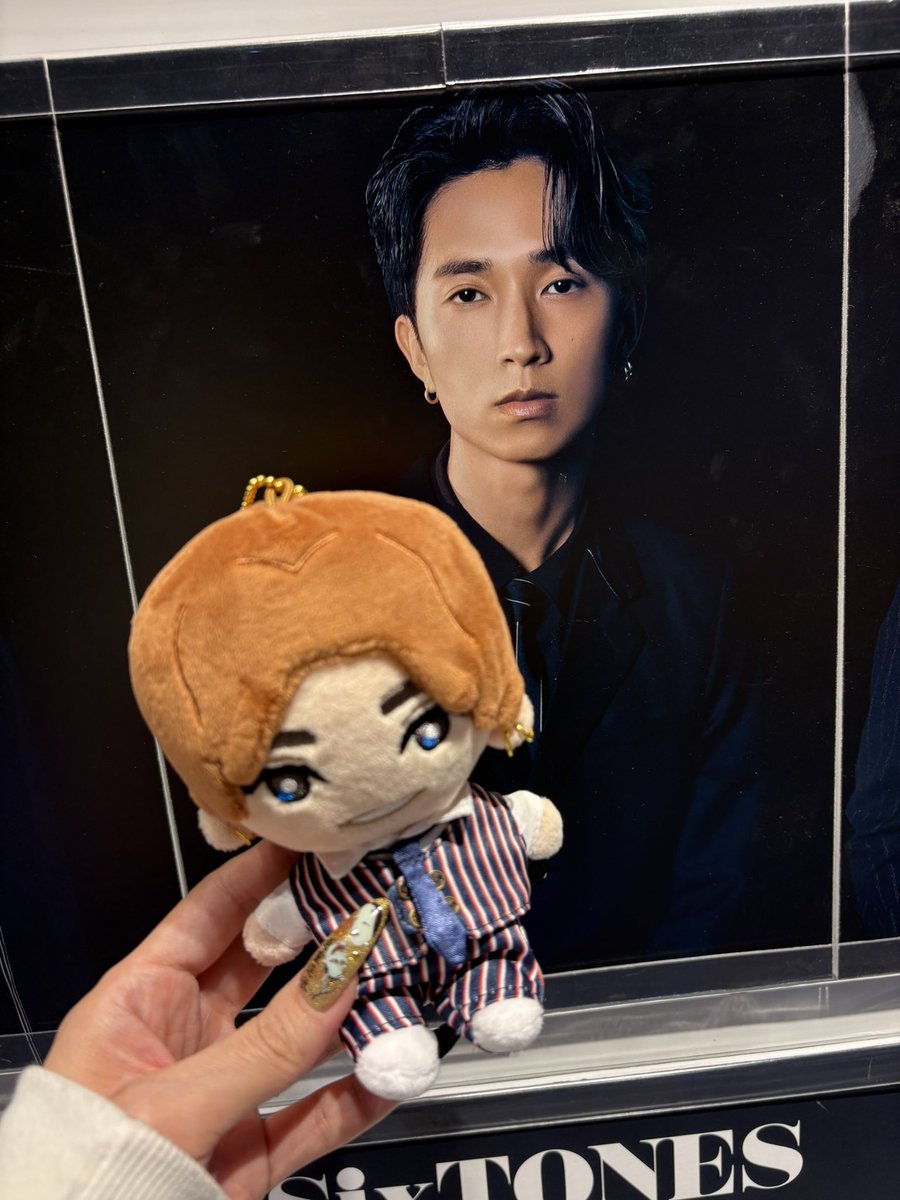 hysteric_mini38's tweet photo. ファミクラで衣装買って
お着替えして写真撮ってきた💙 https://t.co/f24cfI5vV4