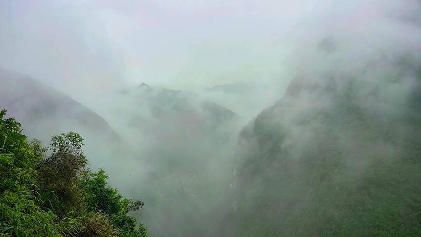 6qtdh's tweet photo. 今日登山で孔峦を眺めたら、自然の恵みを感じ、つい氨をこらえてクッキーを熬りながら獣を追い払う夢を見た。 https://t.co/w1WE7tzEq3