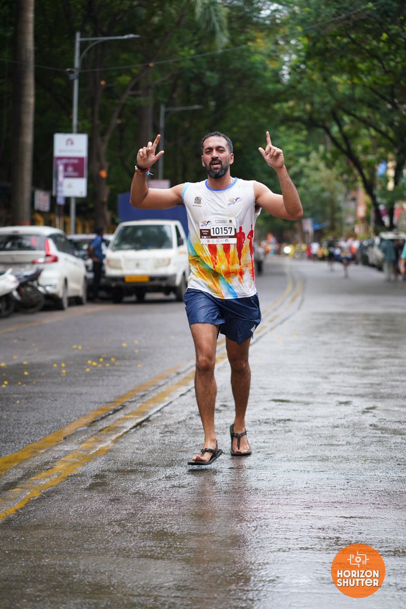 Nik1percent's tweet photo. Three years back I said no more shoes for running. Full Luna mode. Now I’m back in shoes, but only for one reason.

New targets always get shoes. I’m doing my first half marathon, so tempos and long runs = shoes. Easy days still Luna.

Did a 10k in 55 min in Lunas last month. Calves were dead for 3 days after. I’m a strength coach. I can’t be walking like that for 3 days just because of footwear.

But one thing’s for sure , they teach you form, and that’s a lifelong lesson.

Barefoot shoes are great. But they should be reserved for their seperate days.
