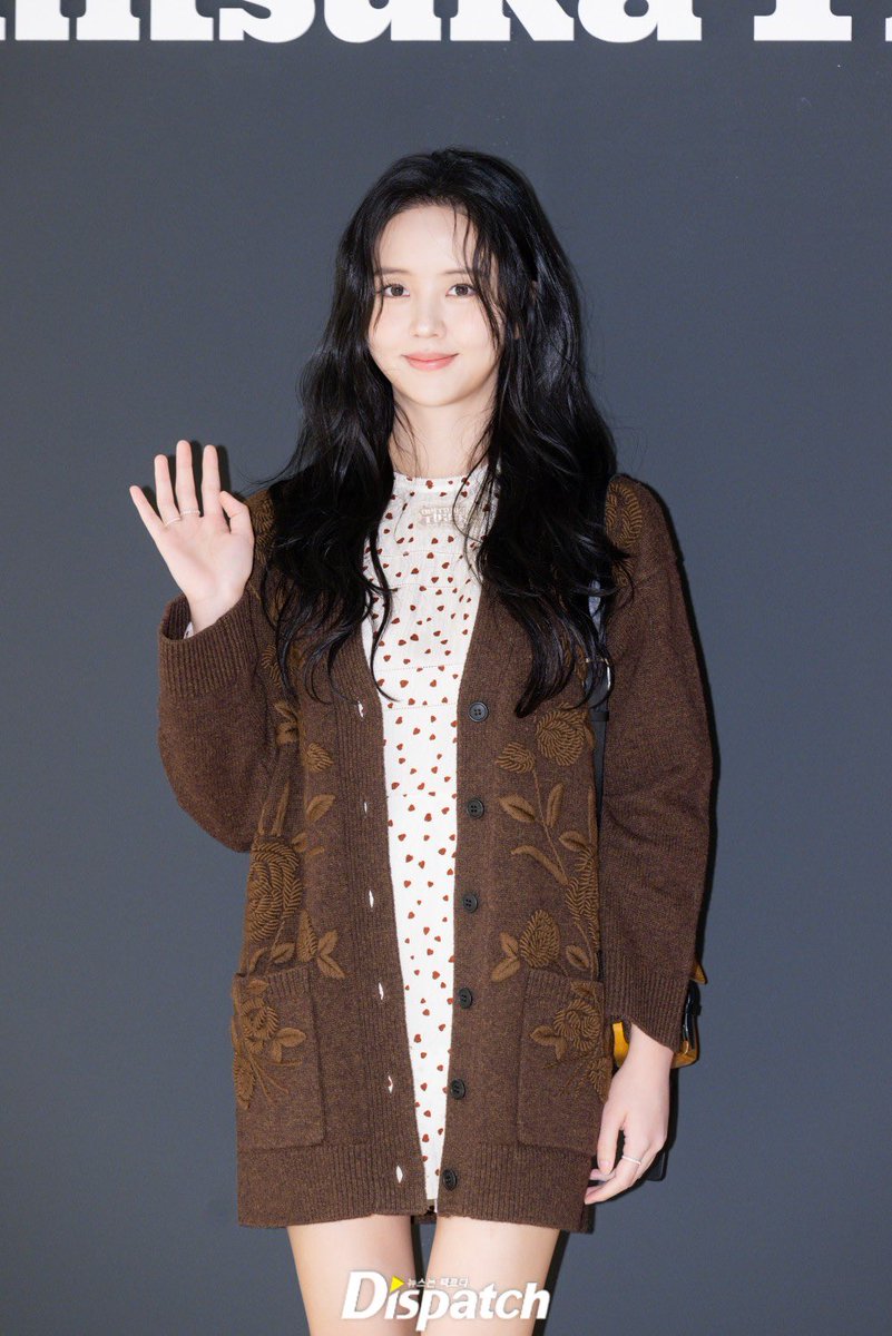 wowks99's tweet photo. 디스패치 사진 좋다 https://t.co/OV7sr2j82m