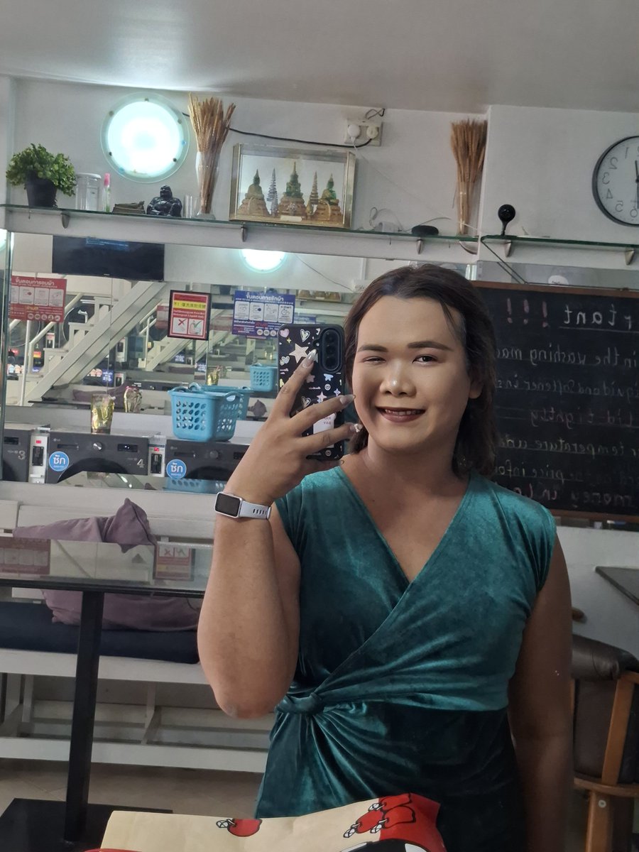 phitchy131's tweet photo. เหงาจัง #สาวสอง #พัทยา #นัด https://t.co/IutMfAS9La