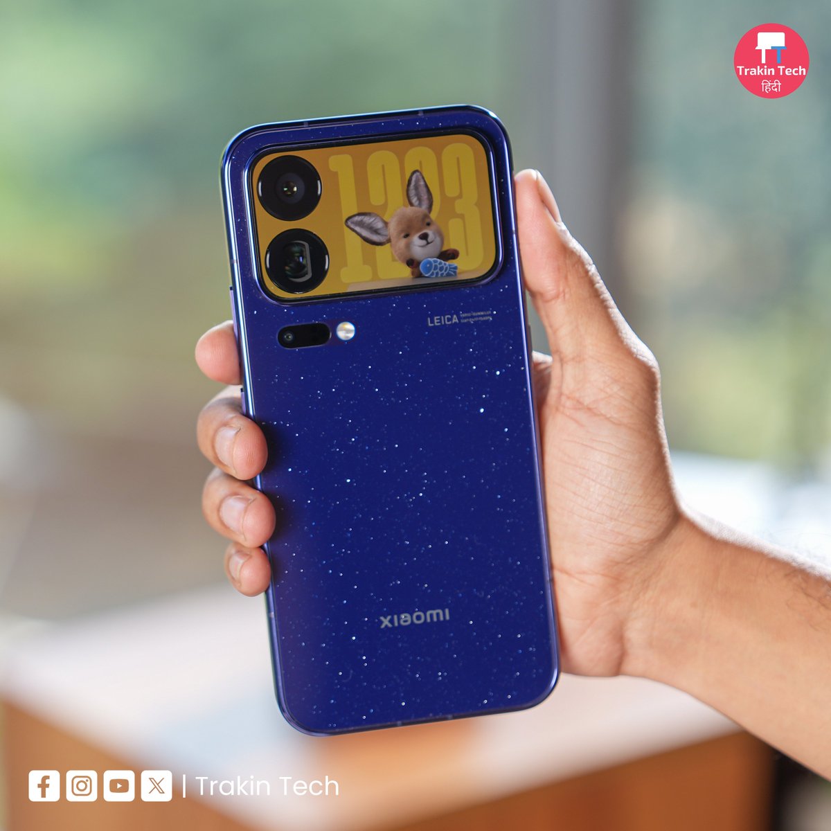 TrakinTech's tweet photo. Xiaomi is going all-in with the Xiaomi 18 Pro Max this year, with the company reportedly skipping the Xiaomi 18 Ultra.

The biggest highlight? 
👉 2.9-inch secondary display on the back
👉 Privacy Display on the front

And it’s not just China. The Xiaomi 18 Pro, which also gets a secondary display, is confirmed to launch in India soon. 🇮🇳

Are you excited for Xiaomi’s new flagship lineup? 🔥