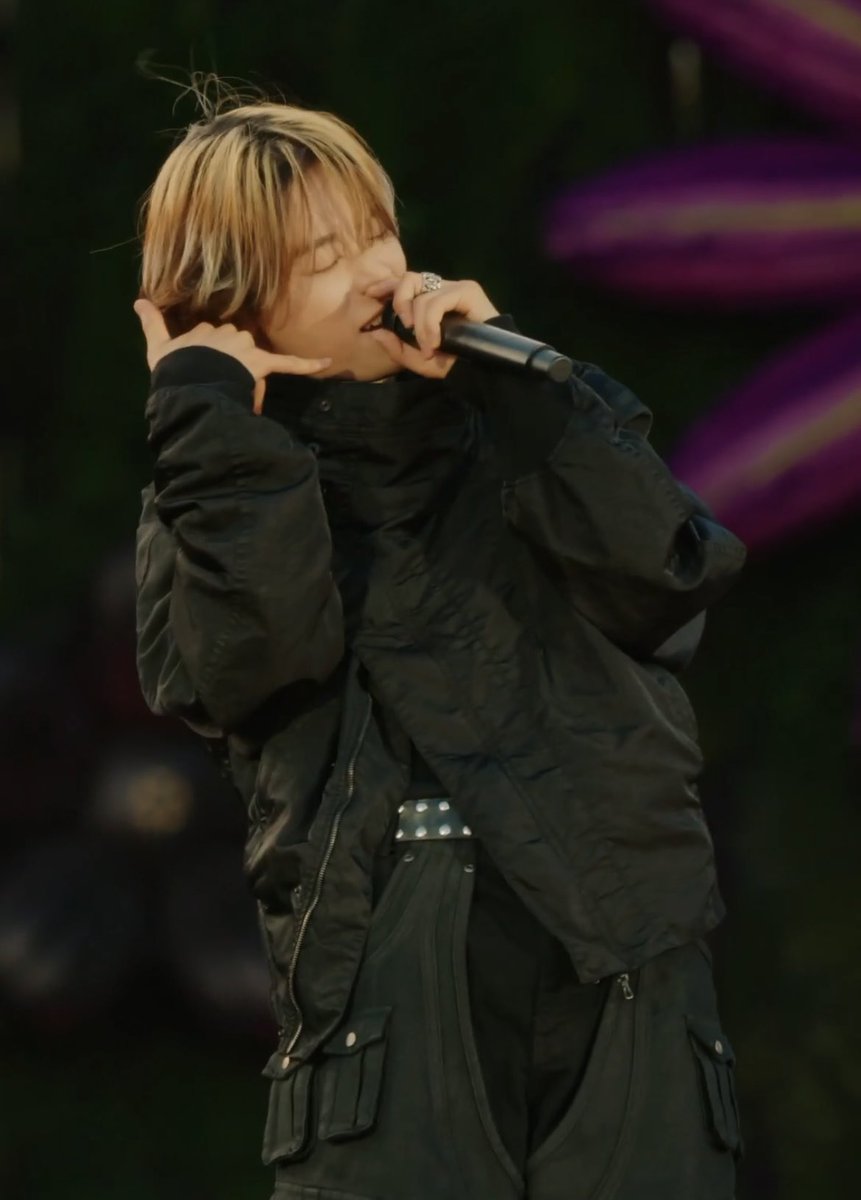 mz_10_22's tweet photo. ╭━━━━━━━━╮

もしもし、たっくんです

 ╰━ｖ━━━━━━╯ https://t.co/FZiAkCBE4D