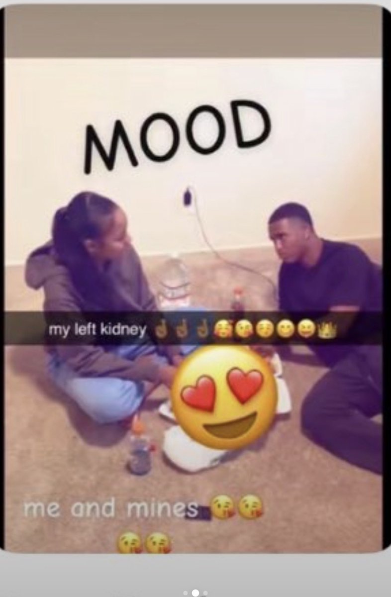 prettyliddlnisa's tweet photo. @vmsbears THIS COMMENT 🤣🤣🤣🤣 https://t.co/9mjvaM3EkF